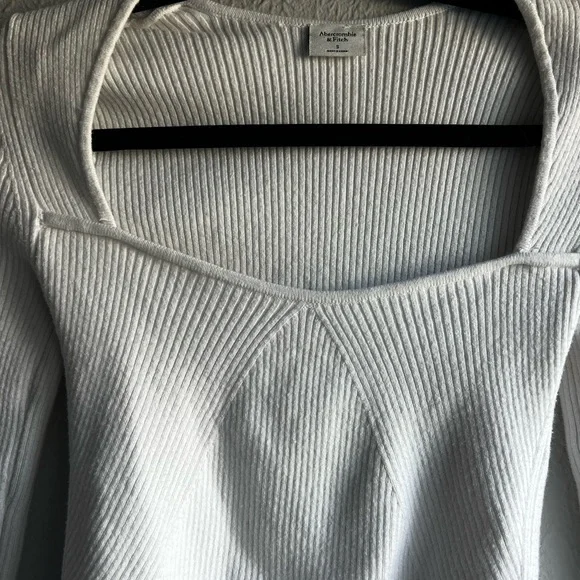 Abercrombie & Fitch Cream Ribbed Sweater - Picture 3 of 5
